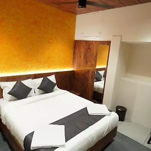 Hive - Hotel